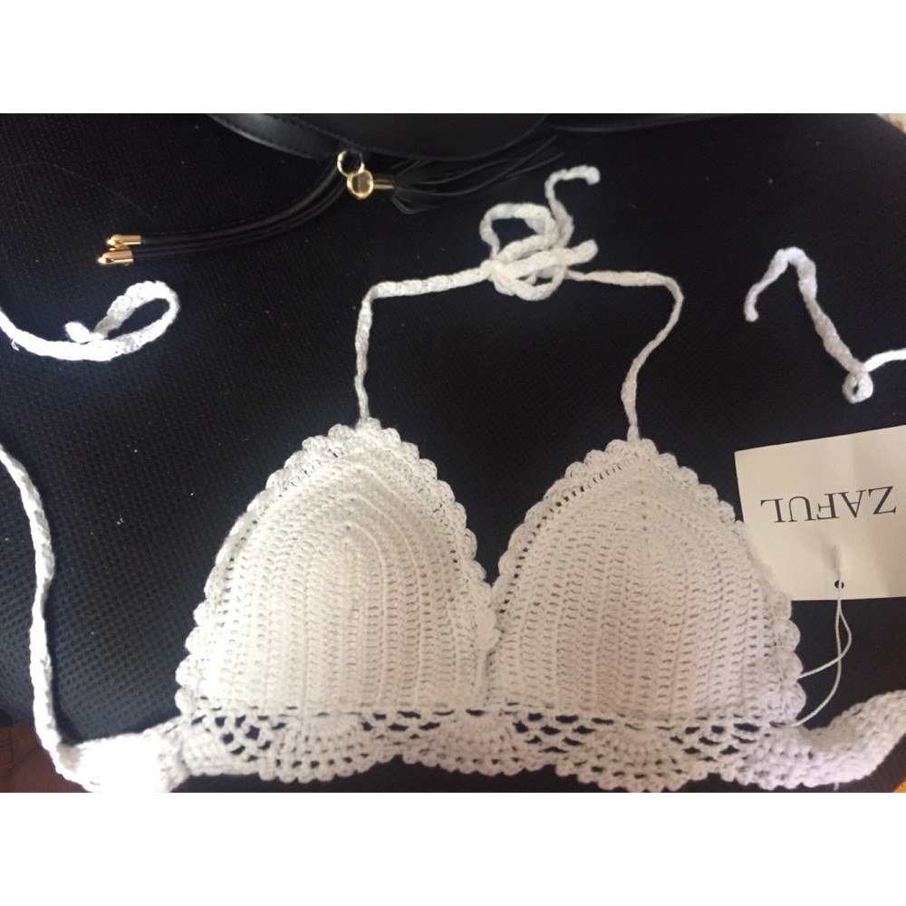 ZAFUL Crochet Halter Bikini Top